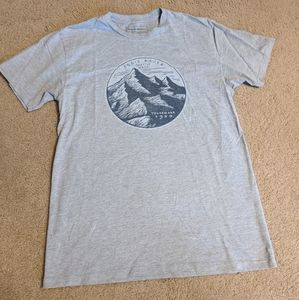 Eddie Bauer t shirt
